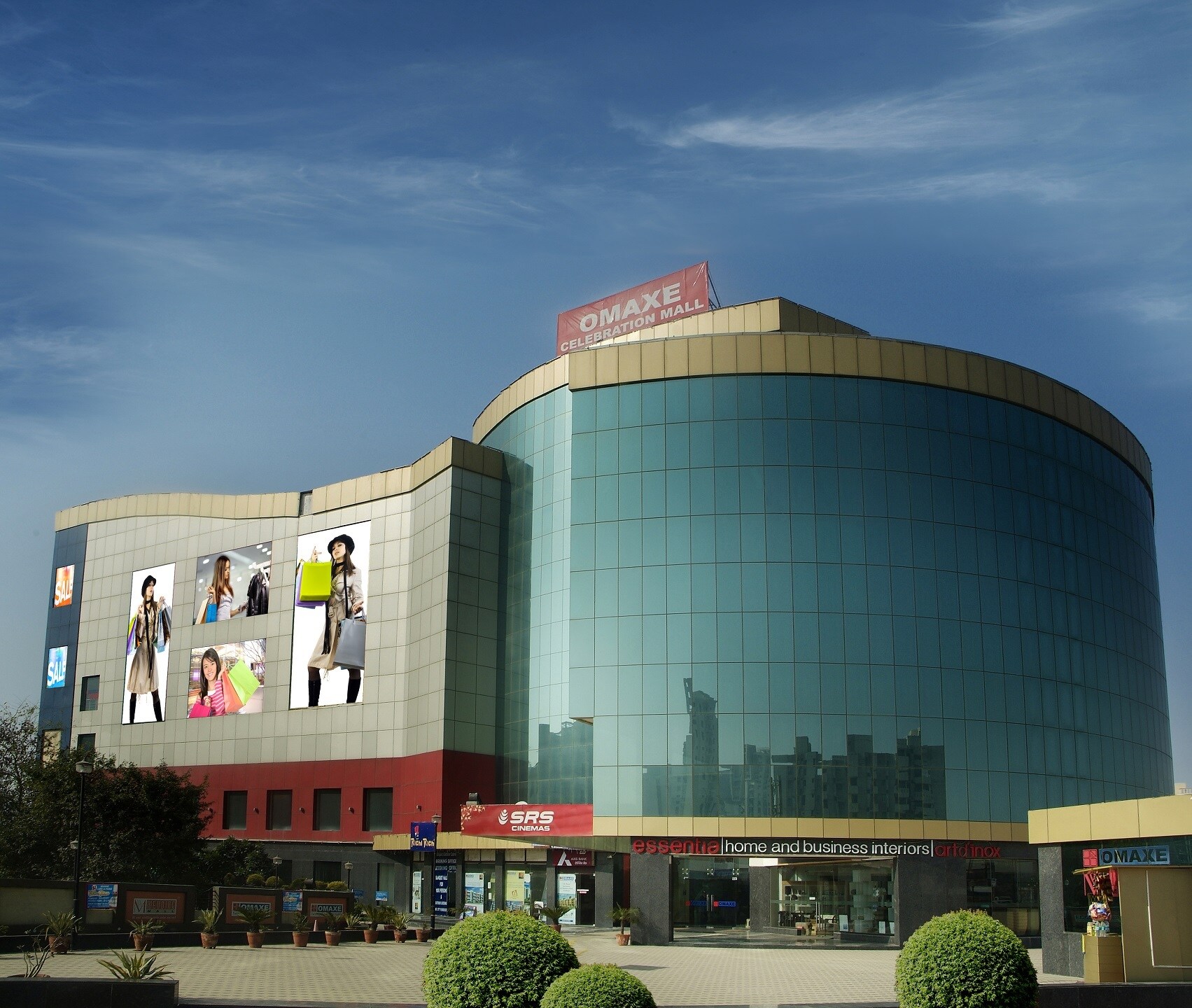 Omaxe Celebration Mall Sector 48