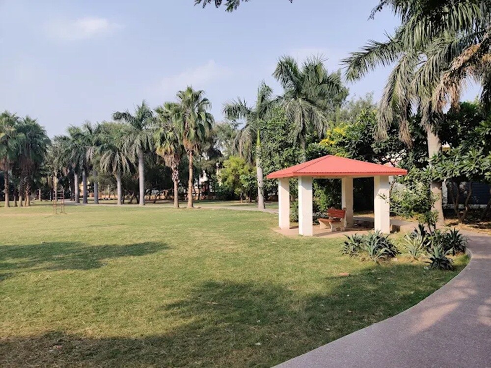 Palm Park Delta III Greater Noida