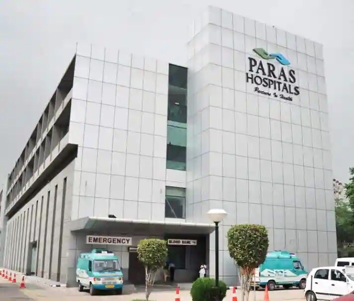 Paras Hospital Sector 44