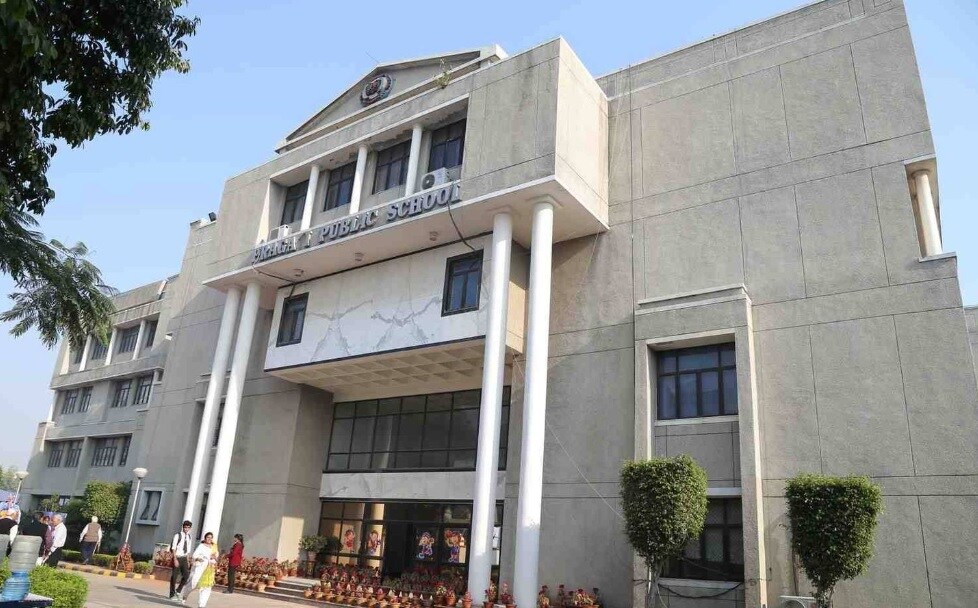 Pragati Public School Sector 13