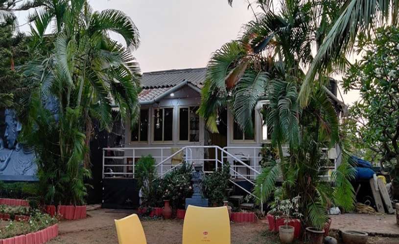Rajendra Padtes Guest House,  Gharapuri