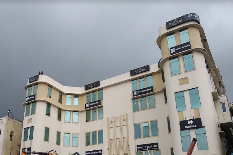 Regus Bussiness Centre Hazratganj