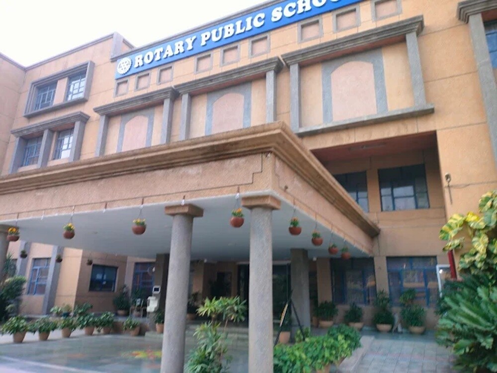 Rotary Public School Sector 22
