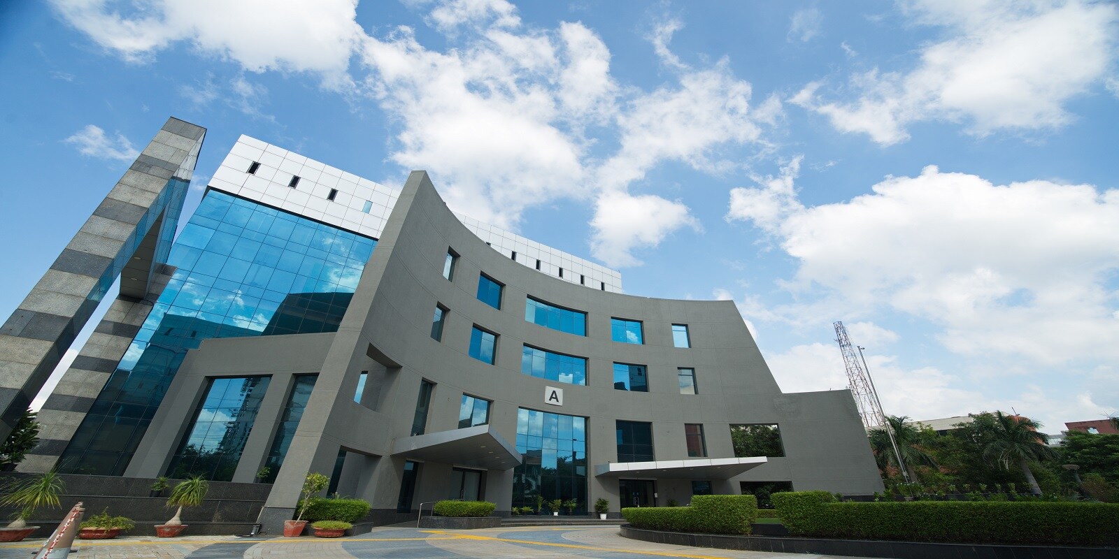 Smartworks Corporate Park Sector 125