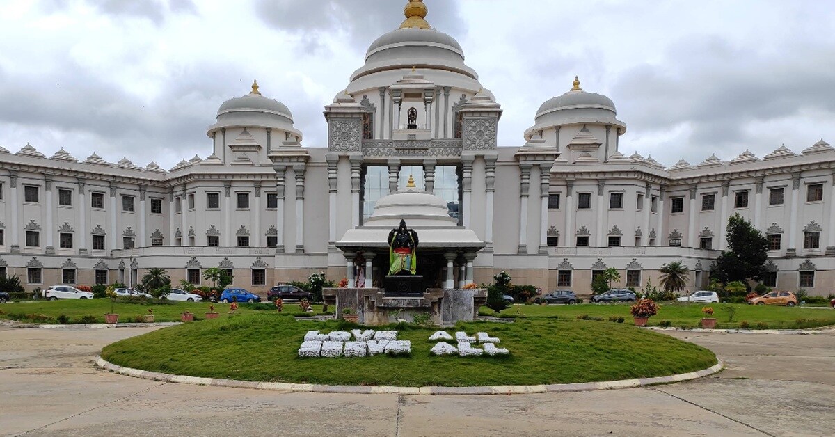 Sri Sathya Sai Super Speciality Hospital Whitefield