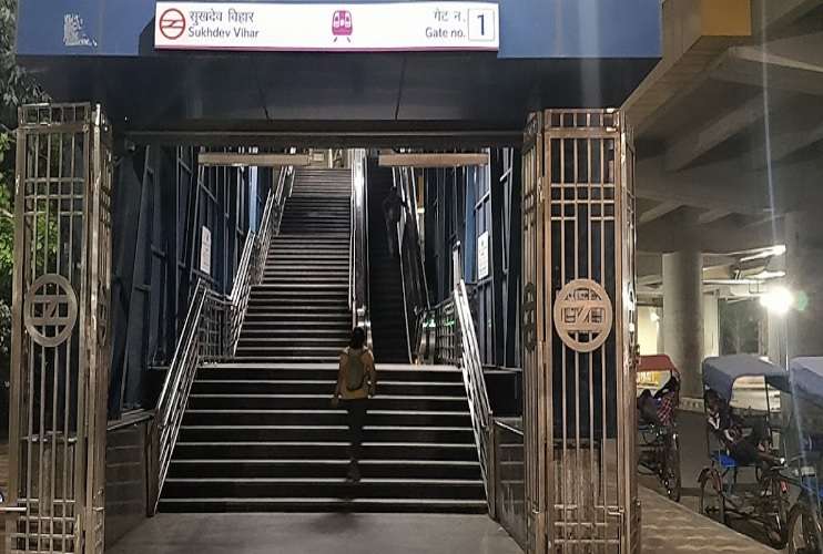 Sukhdev Vihar Metro Station,  Okhla
