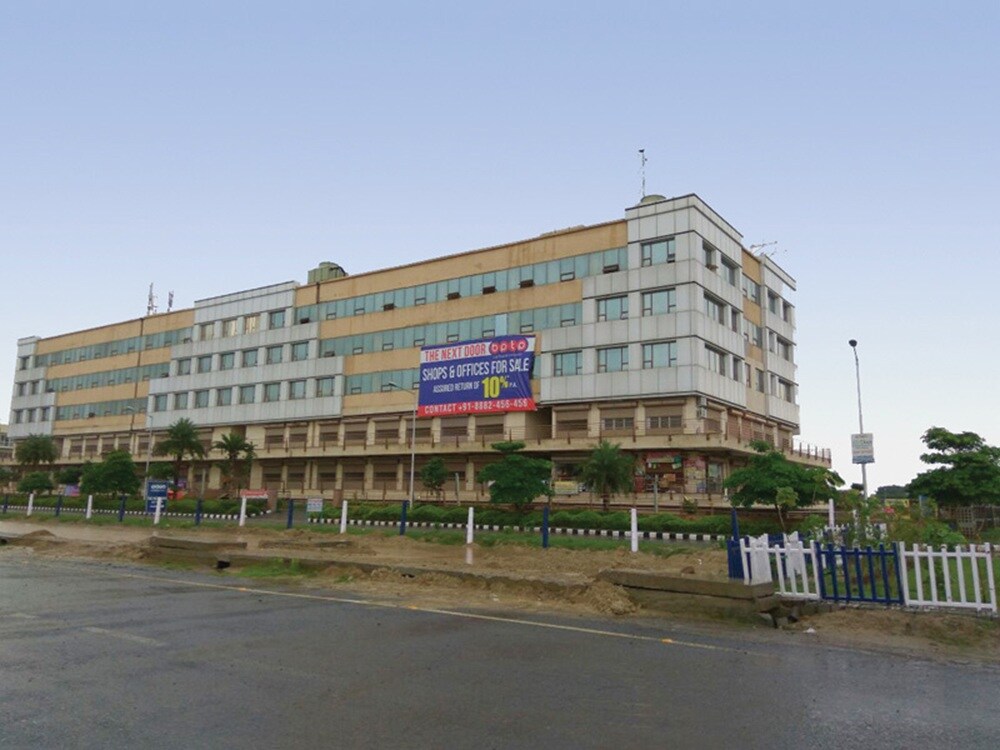 The Next Door Mall Sector 76