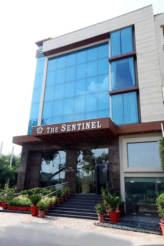 The Sentinel Hotel,  Khadar