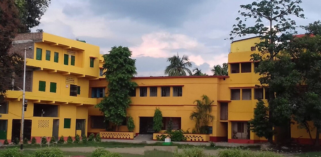 Udayrajpur Hariharpur High School Madhyamgram