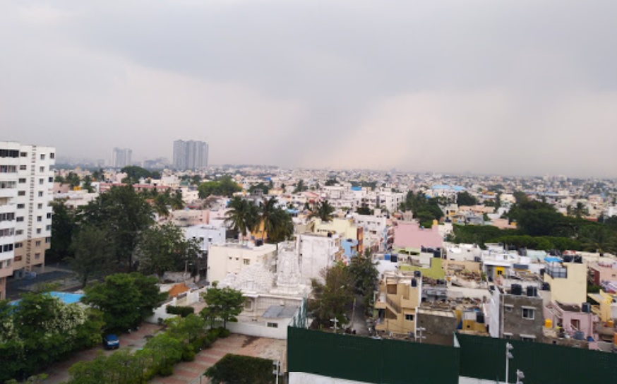 Anand Nagar_a city filled with lots of tall buildings