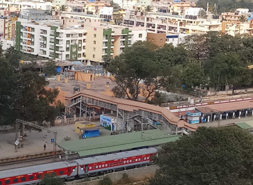 Kadugodi_a train on a track in a city