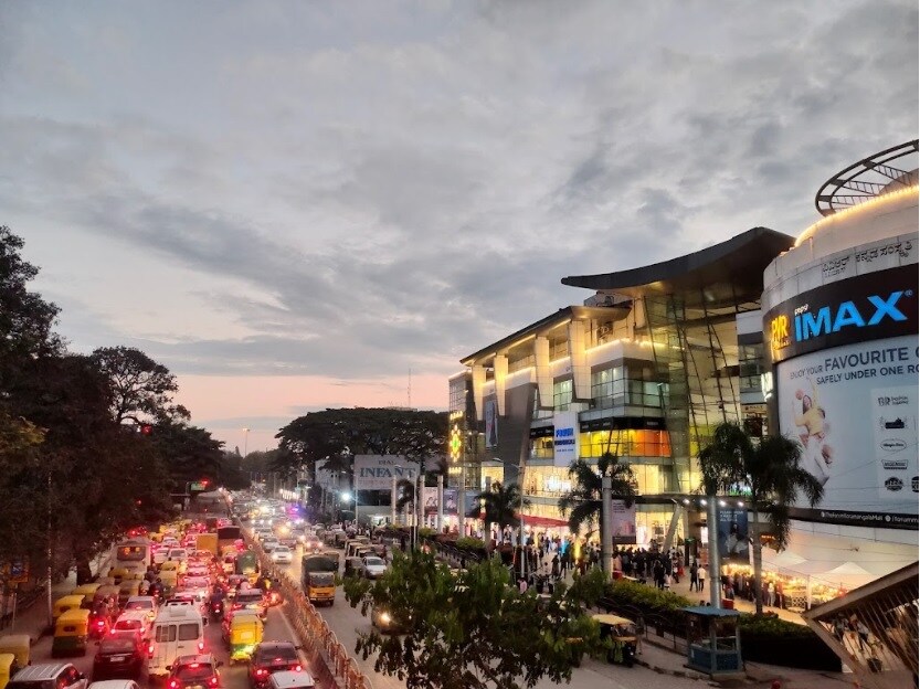 Koramangala_a city street filled with lots of tall buildings