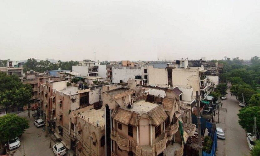 Ashok Vihar_a city street filled with lots of buildings