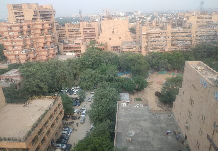 Bhikaji Cama Place_a city with a lot of buildings and a lot of trees