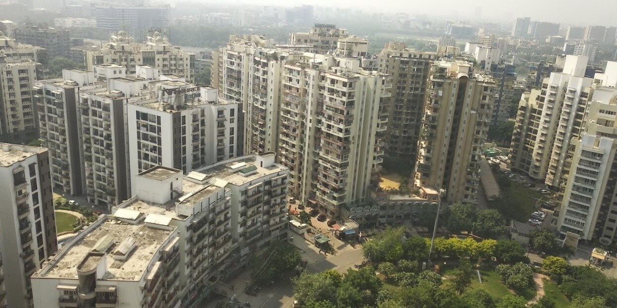 Kavi Nagar_a city with tall buildings and tall buildings