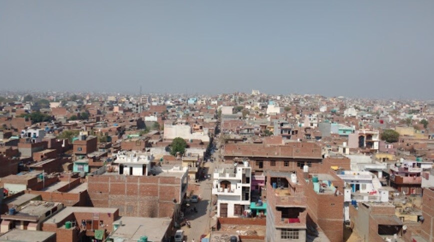 Loni_a city street filled with lots of buildings