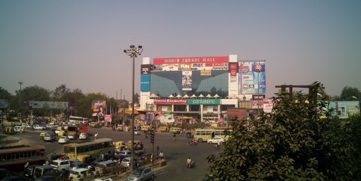 Rajendra Nagar_a city street filled with lots of colorful signs