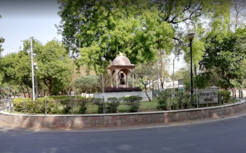 Cantonment_a clock tower in the middle of a park