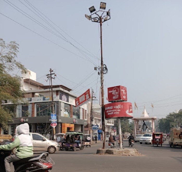 Vikas Nagar_a street filled with lots of parked cars