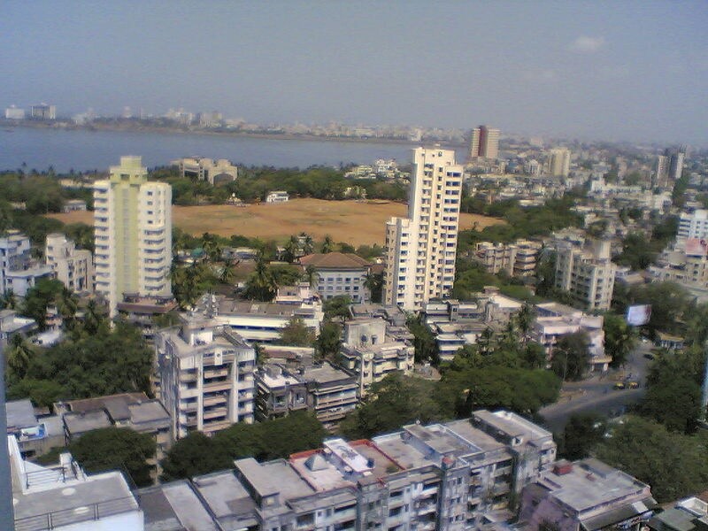 Shivaji Park_a city with lots of tall buildings