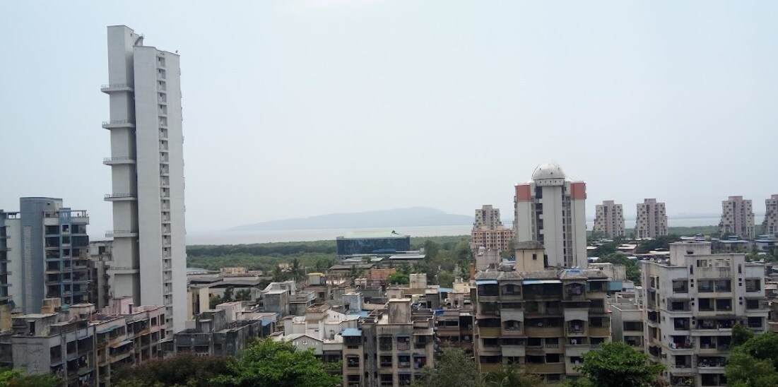 Nerul_a city with tall buildings and tall buildings