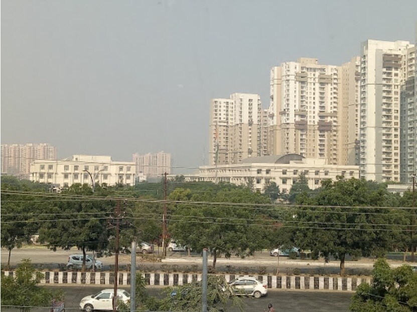 Hajipur_a city street filled with lots of tall buildings