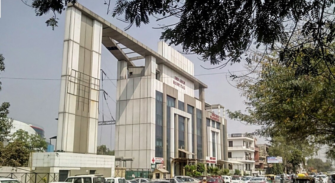 Sector 19_a large building with a large clock on top of it