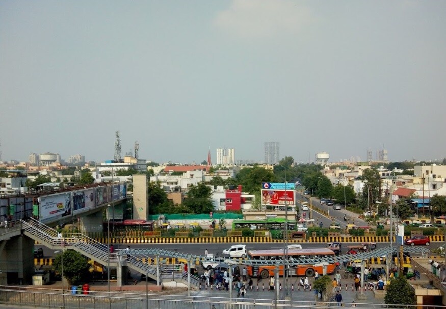 Sector 29_a city street filled with lots of traffic