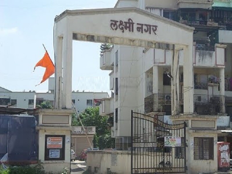 Laxmi Nagar_a building that has a sign on the side of it
