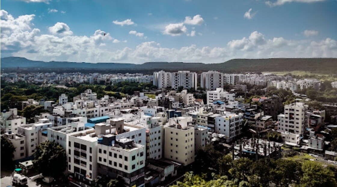 Nanded_a large city with many tall buildings