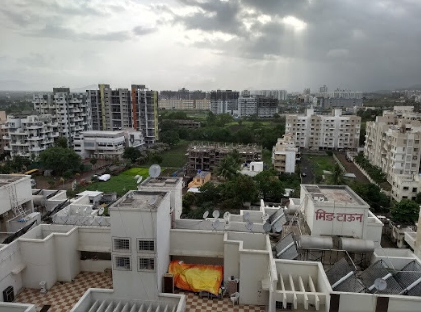 Sector 29_a large building with a lot of windows