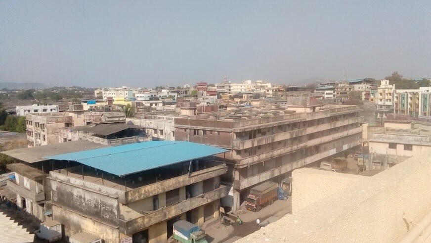 Purna_a building that has a lot of graffiti on it