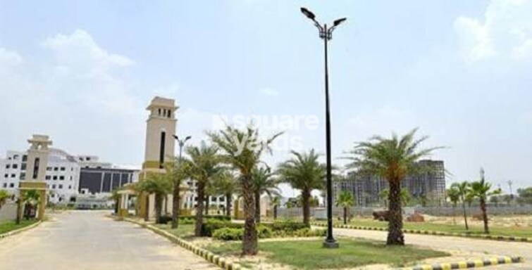 Emaar Gomti Greens Tower View 1