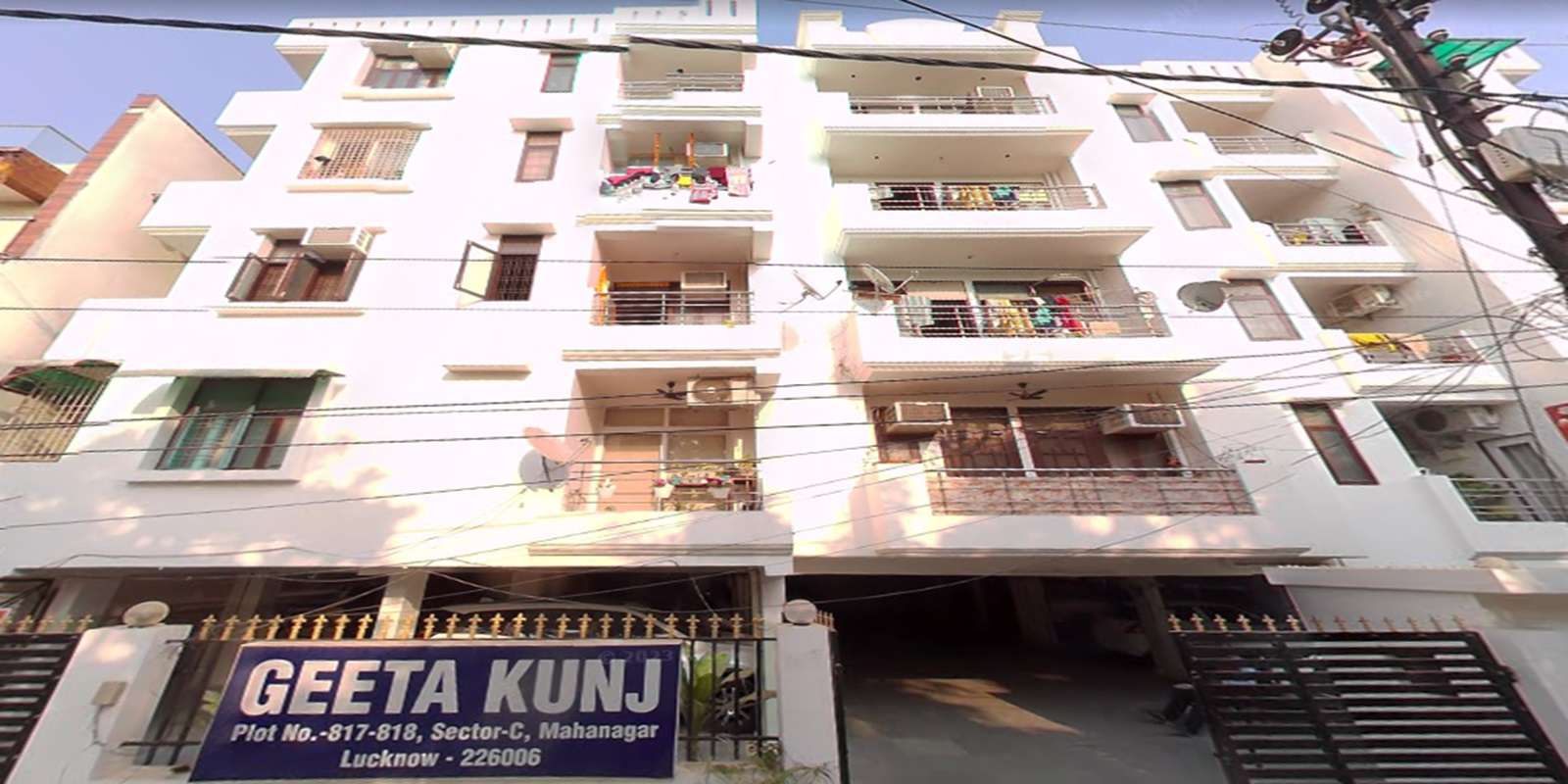 Geeta Kunj Apartments Cover Image