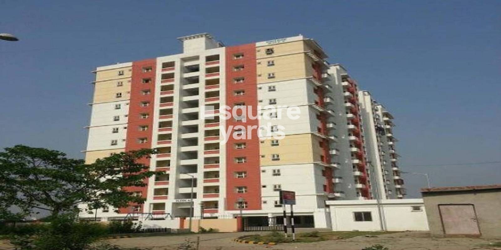 Greenwood Apartment