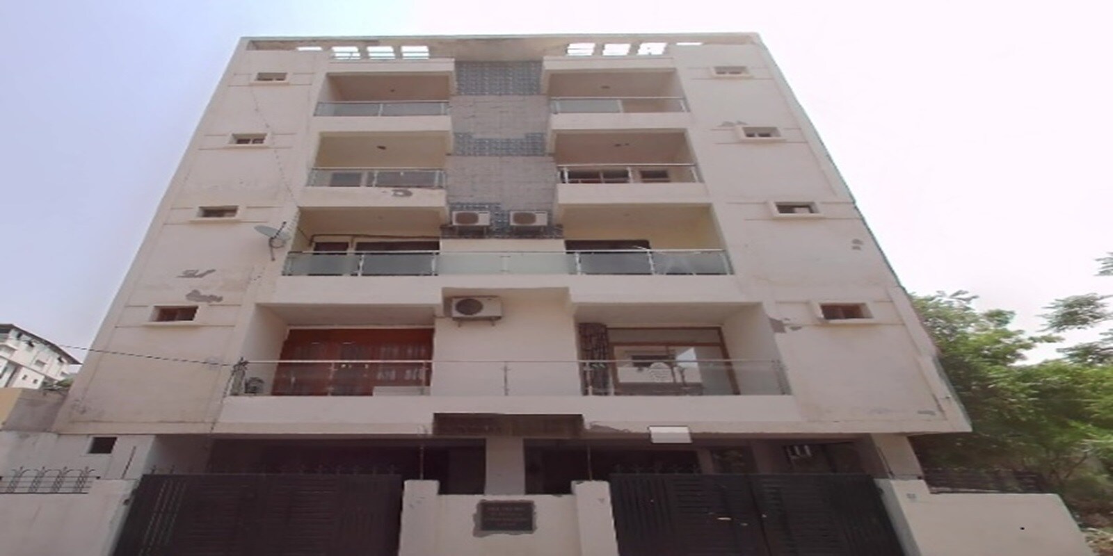 Sara Apartments