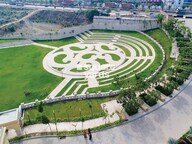 Shalimar Garden Bay Aster Amenities-Features