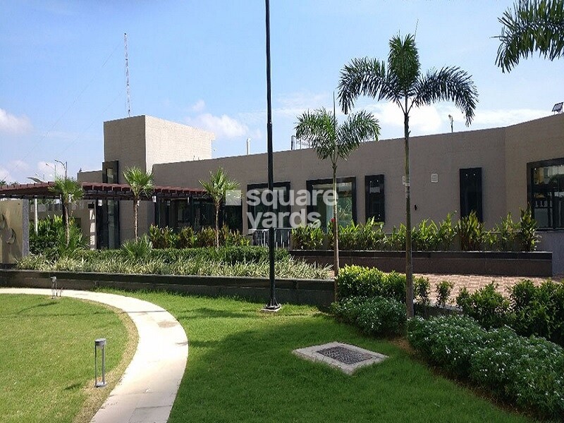 Tulsiani Golf View Amenities-Features 2