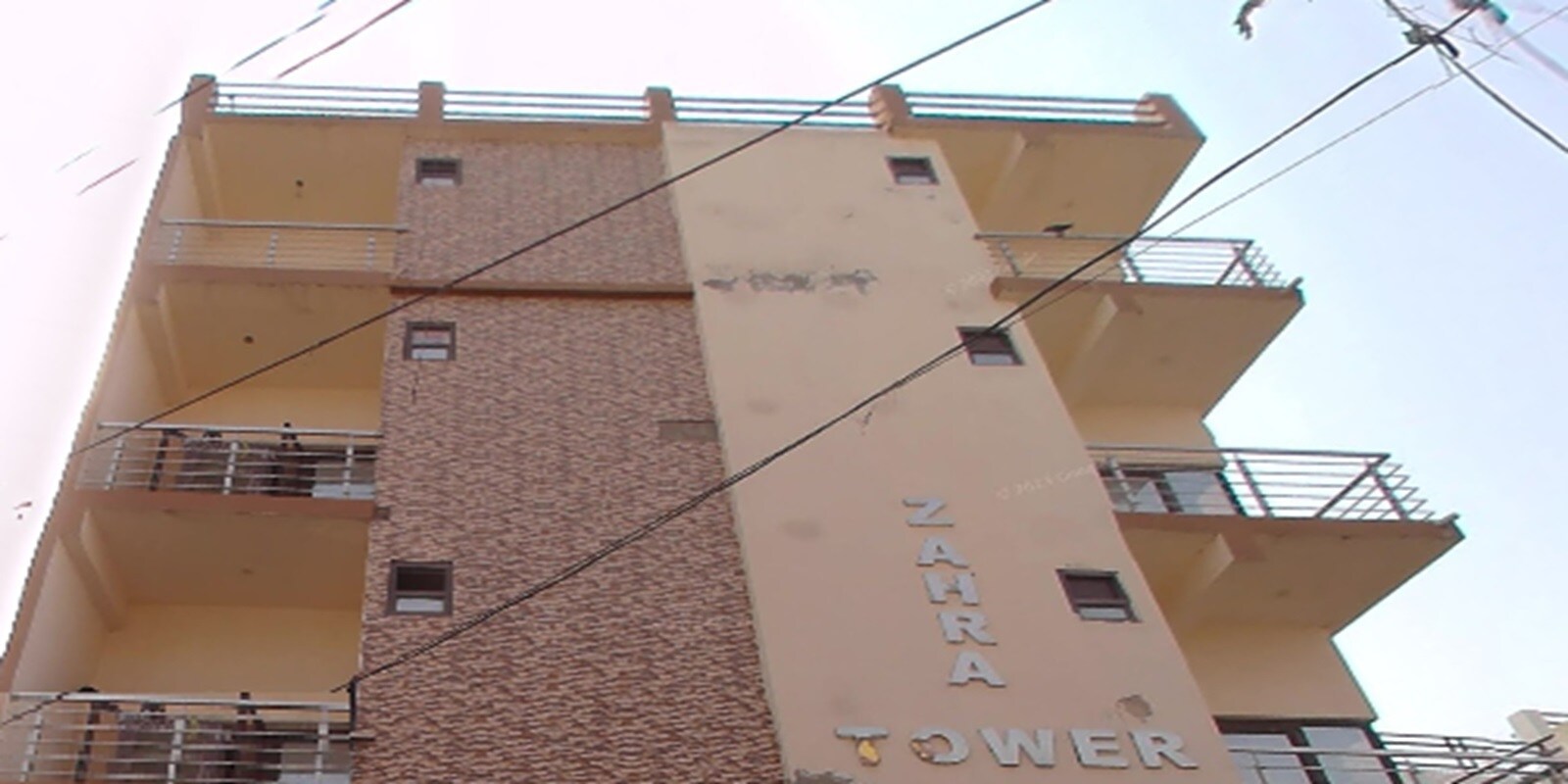 Zahra Tower Daulatganj residential project in Daulatganj
