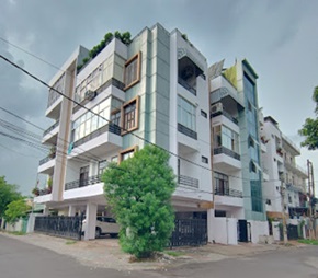 Nalini Heights in Aliganj, Lucknow