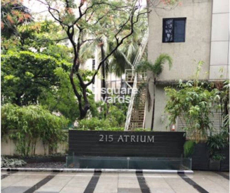 215 Atrium Amenities-Features 1