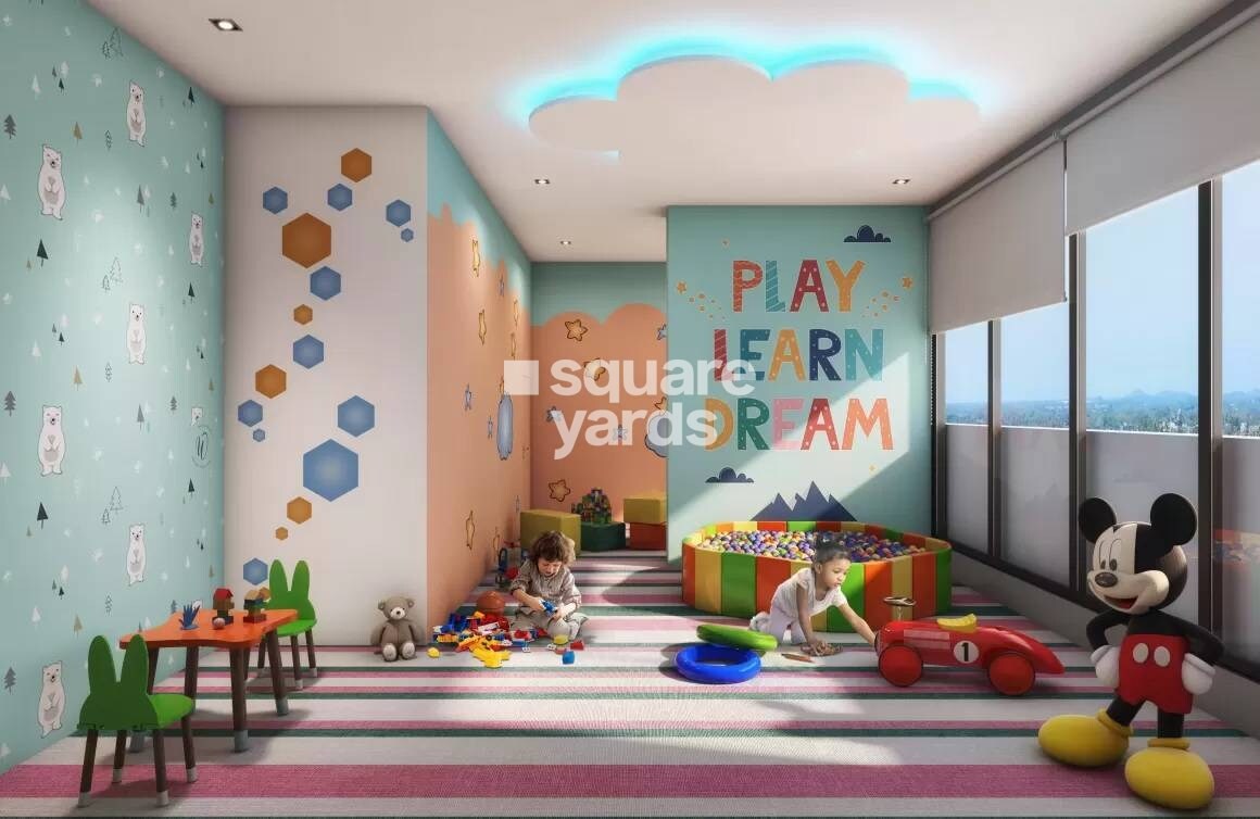 Agarwal Floresta Maple