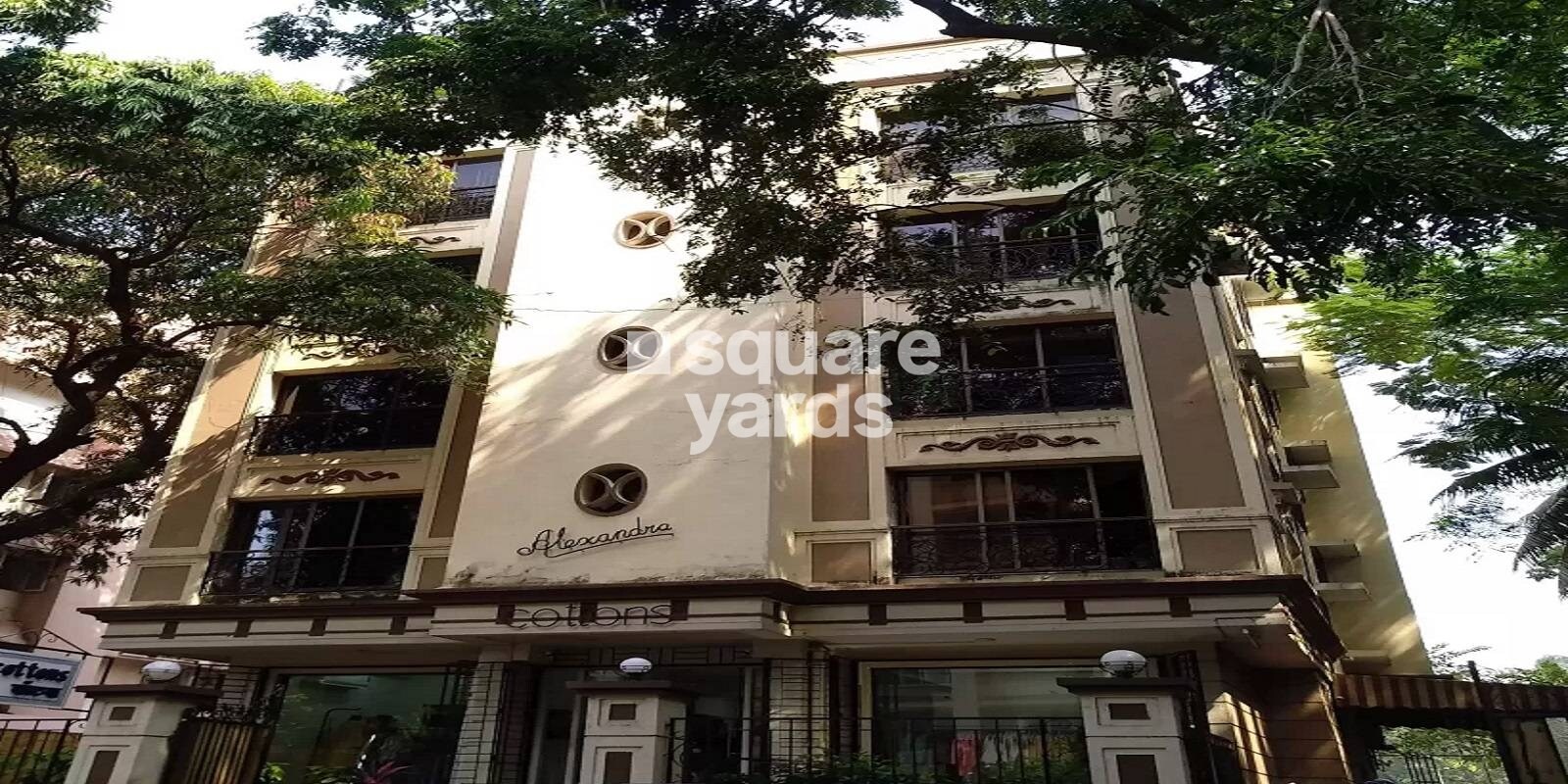 Alexandra Apartment