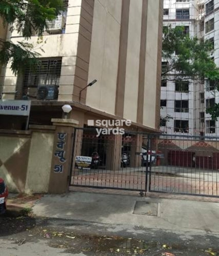 Avenue 51 Entrance View