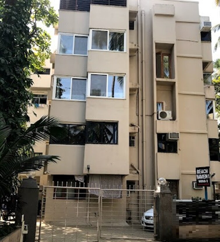 Beach Heaven Apartment Exteriors