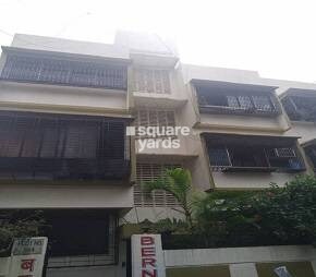 Bernard Apartment Entrance View