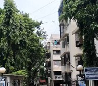 Blue Moon Apartment Entrance View