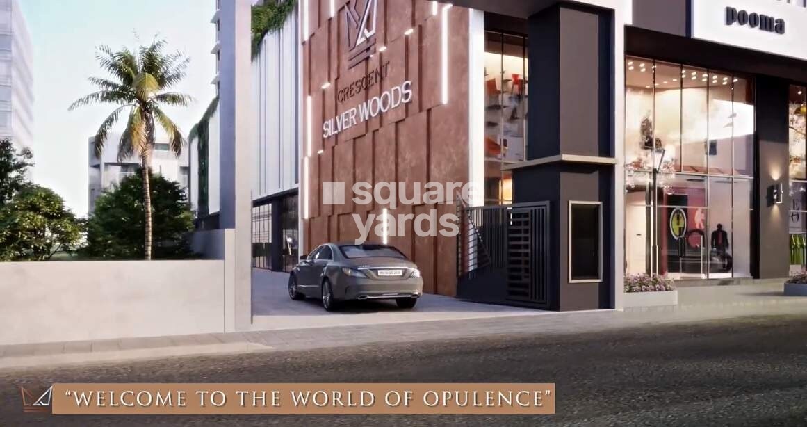 Crescent Silverwoods Entrance View