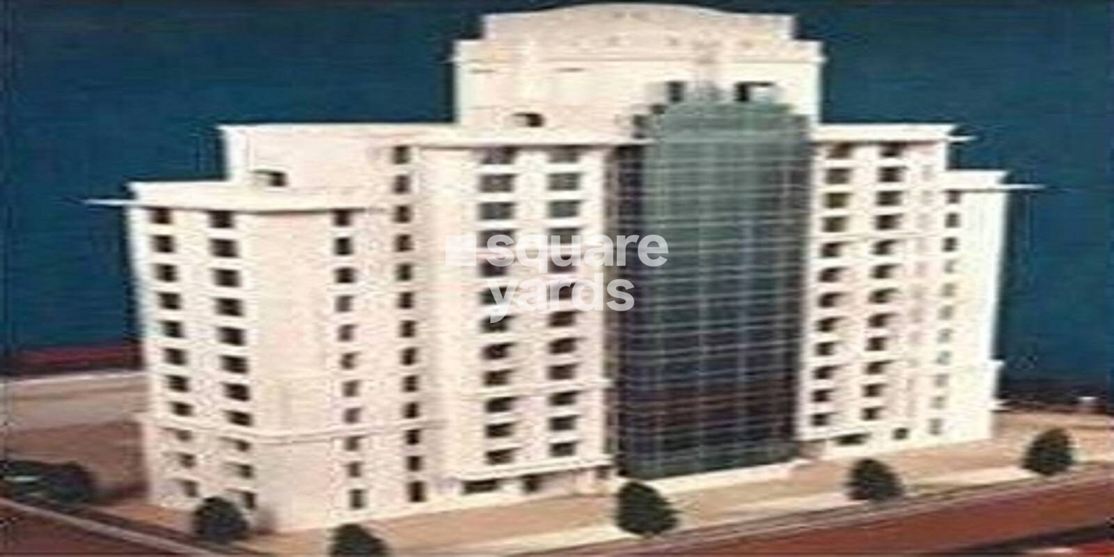 D Kapoor Silver Arch