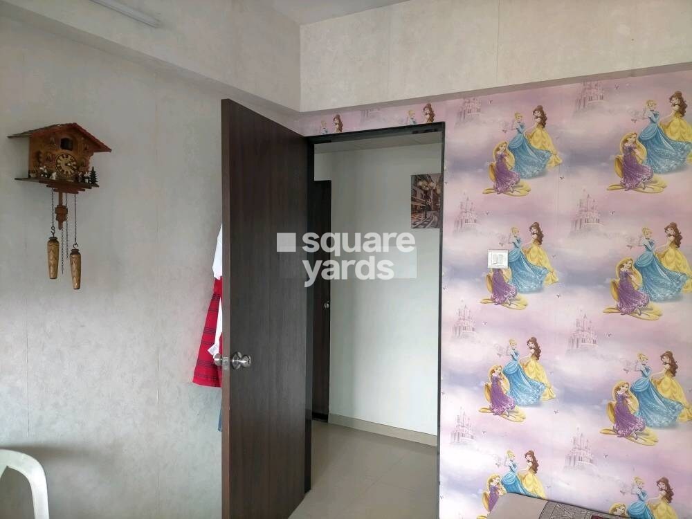 Dheeraj Dreams Building 1 Amenities-Features